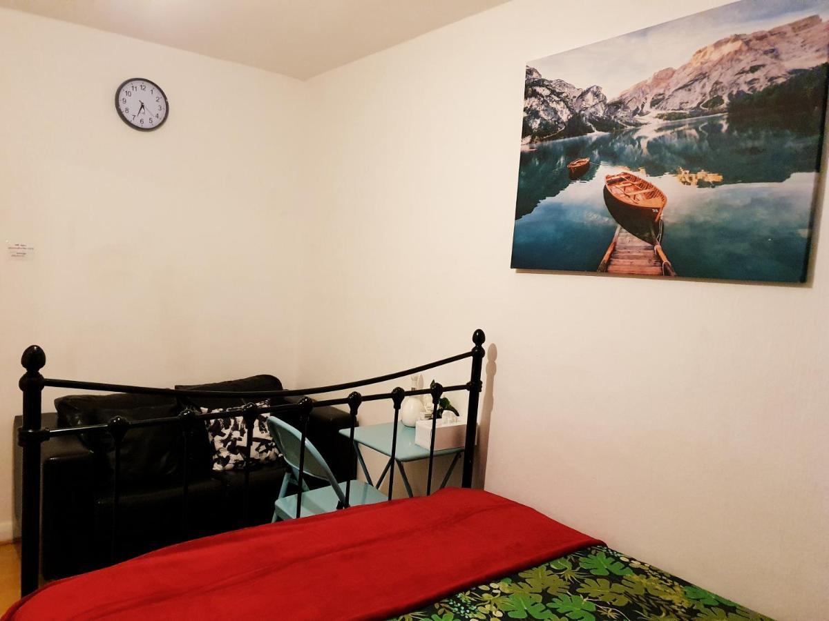 Merciful King Room, In Zone 2-3 London Exterior photo